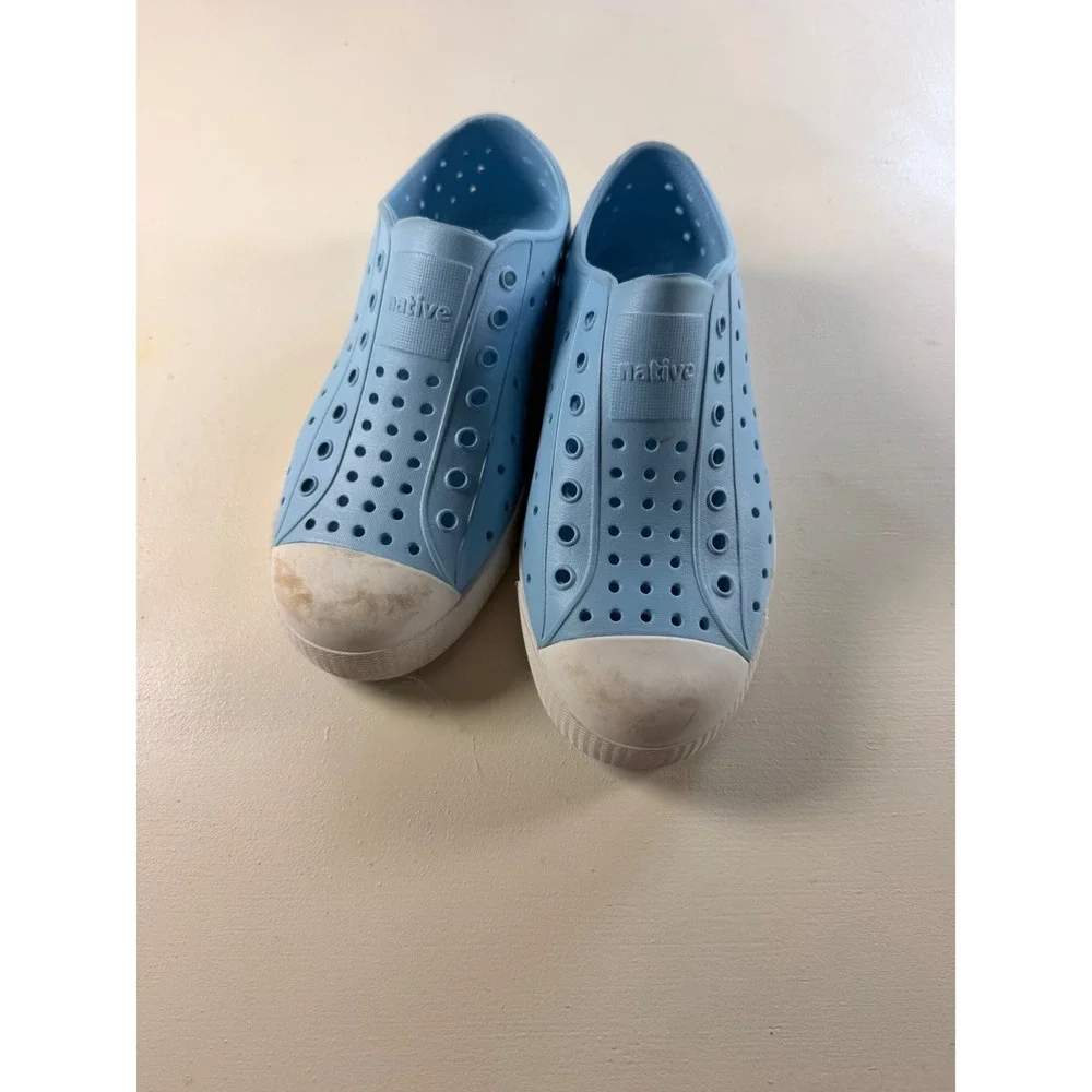 Native Jefferson Shoes Kids J2 Blue Modern Perforated Slip On Water Sneakers